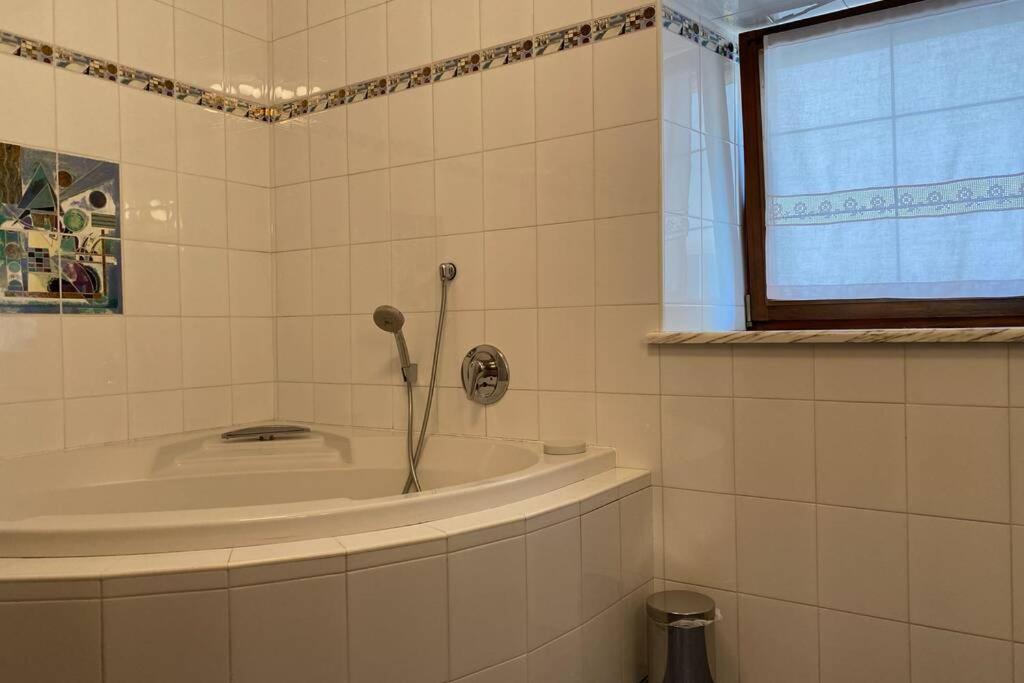 Grosse Wohnung Mit Garagenparkplatz Fie allo Sciliar Luaran gambar